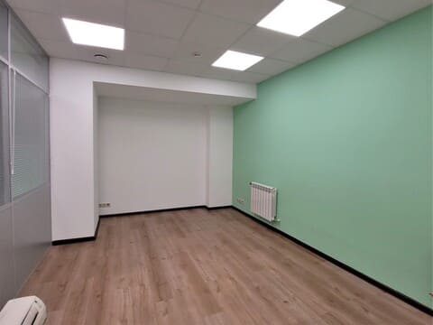 Офисное помещение 121 кв.м. в бизнес-центре Газойл Сити